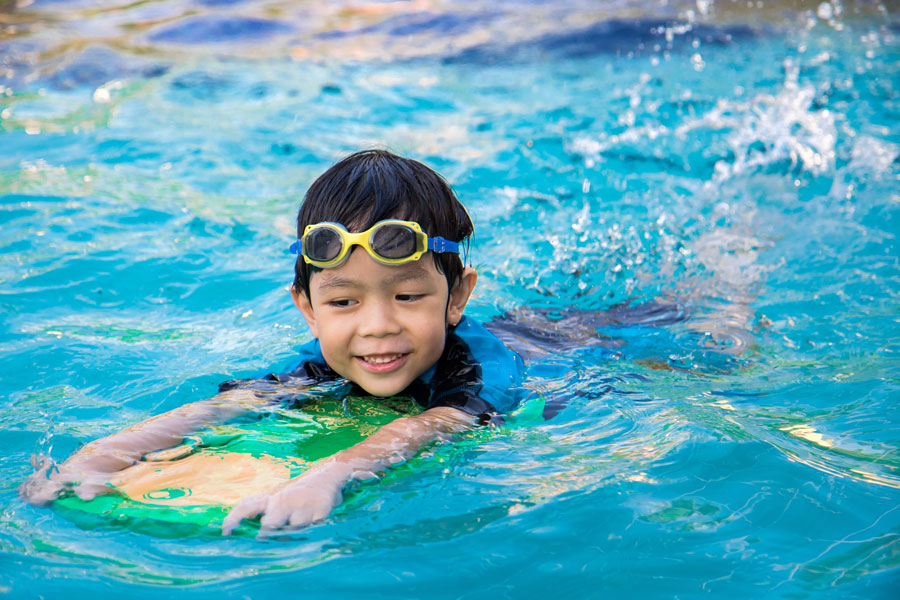 aquatics swim lessons